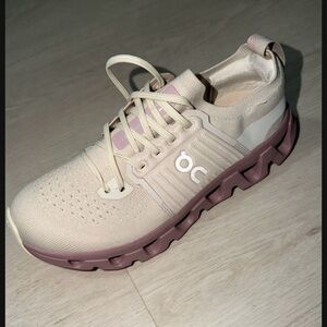 CLOUDSWIFT 4 Women's Beige and Mauve Sneakers